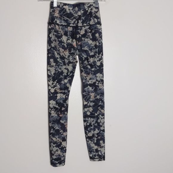 Lululemon Speed Up Spring Bloom Athletica leggings - Picture 2 of 8